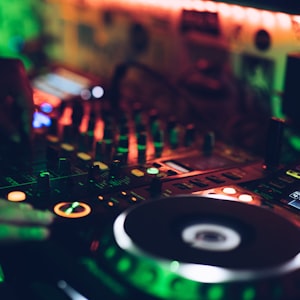 DJ CaMeen_超强越鼓’Electro音乐碟!